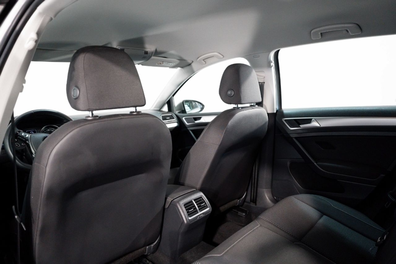 Foto Volkswagen Golf 26