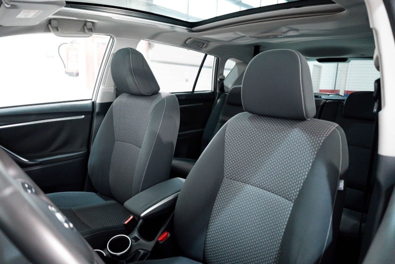 Foto Toyota Corolla Verso 8