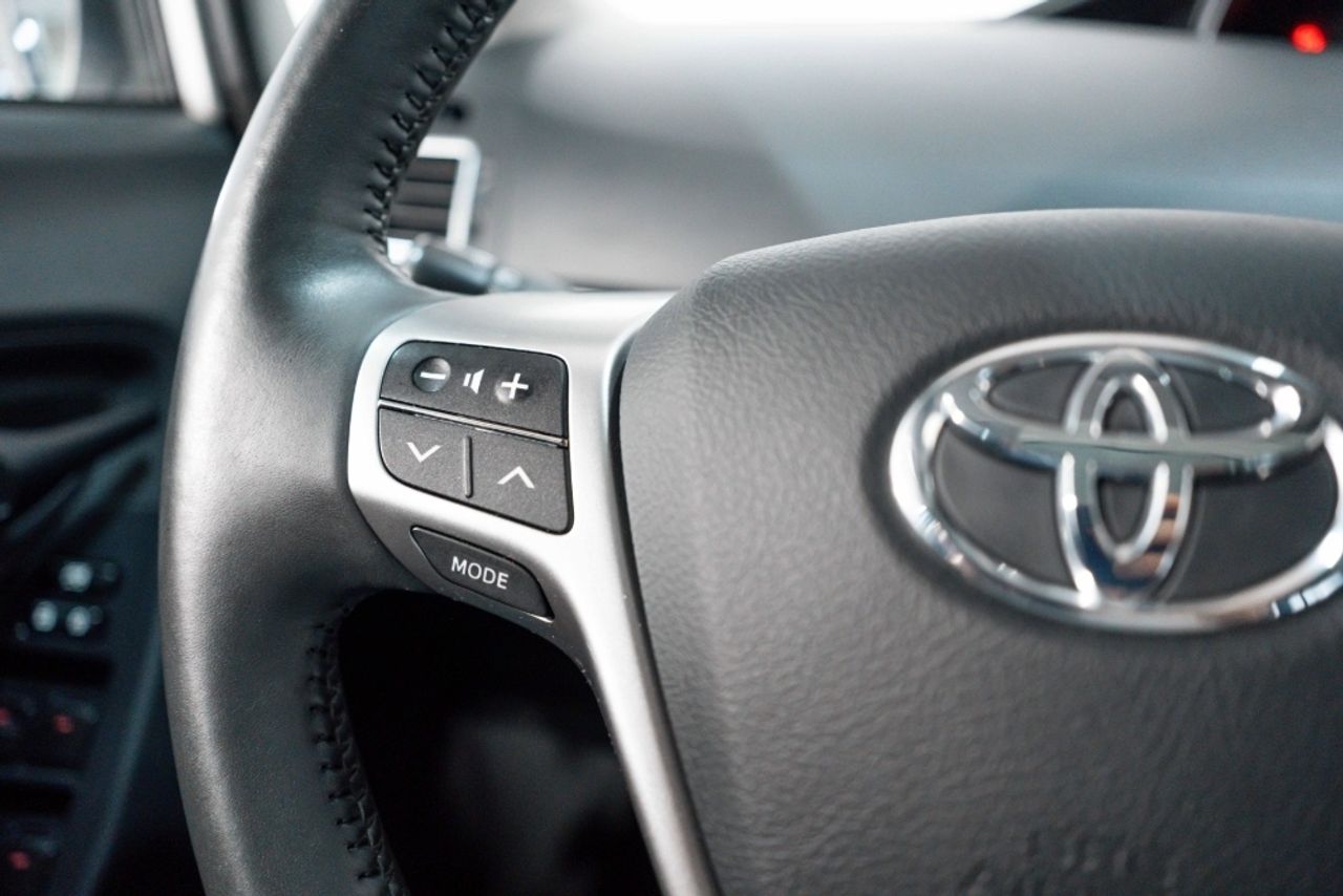 Foto Toyota Corolla Verso 9