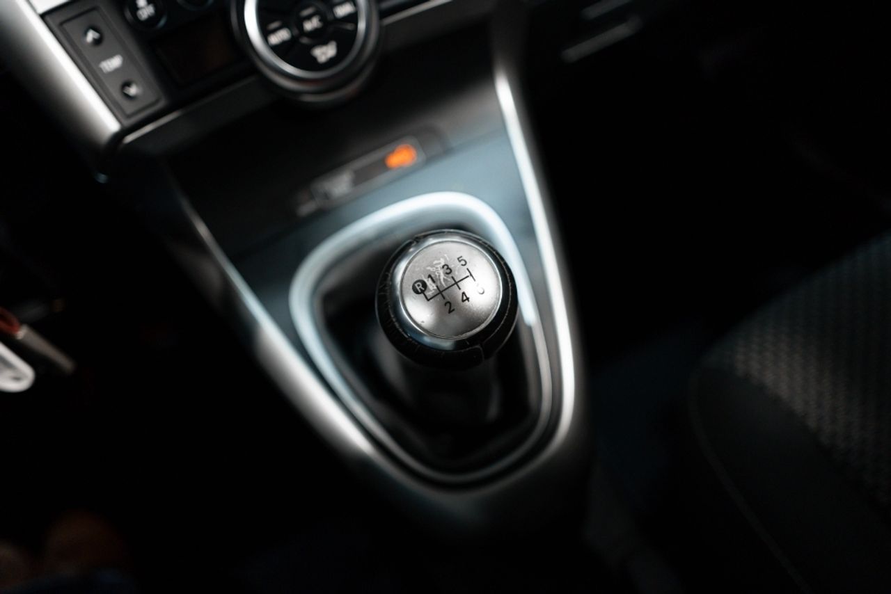 Foto Toyota Corolla Verso 19