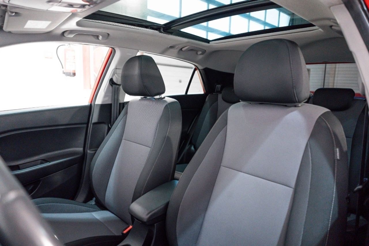 Foto Hyundai i20 7