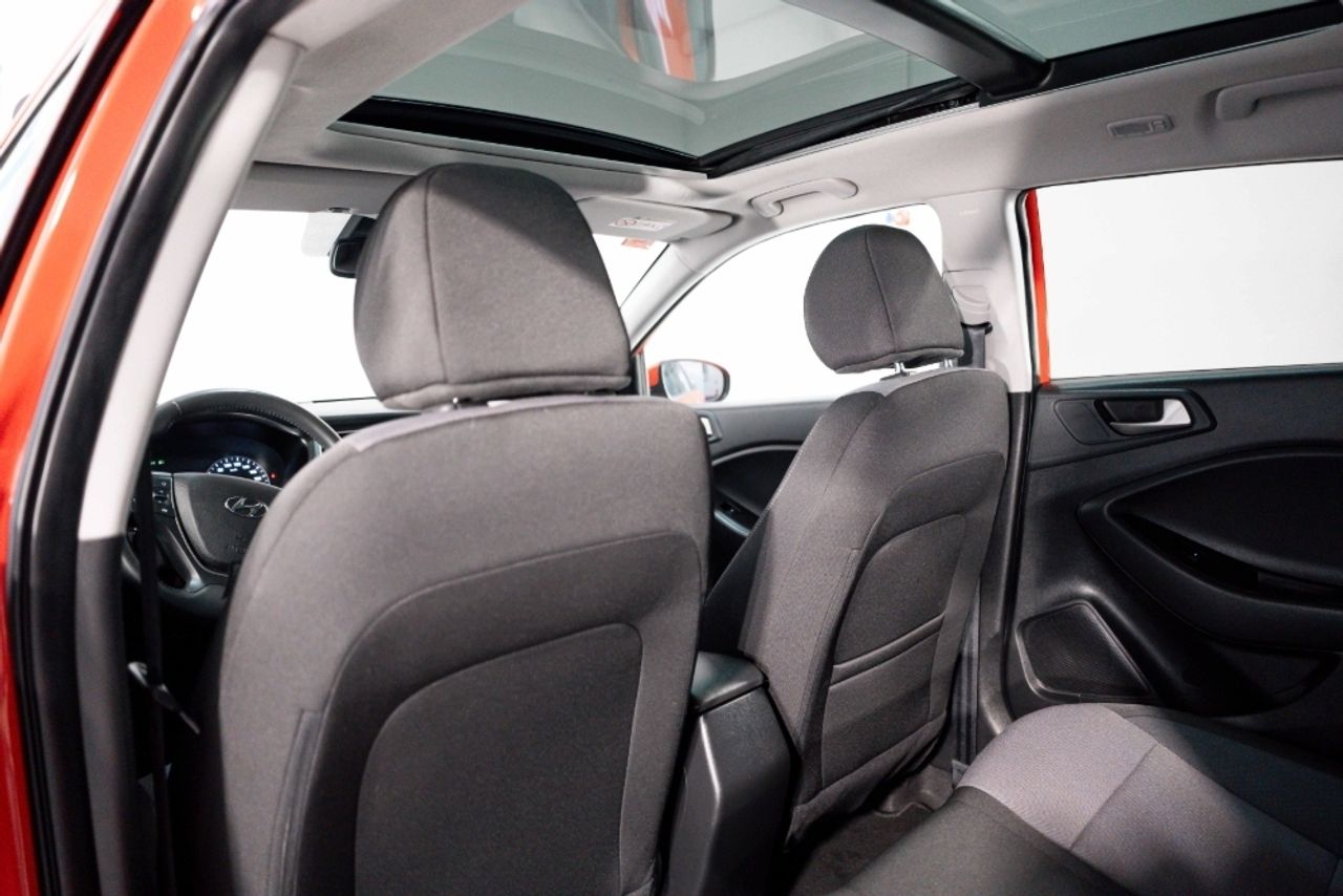 Foto Hyundai i20 24