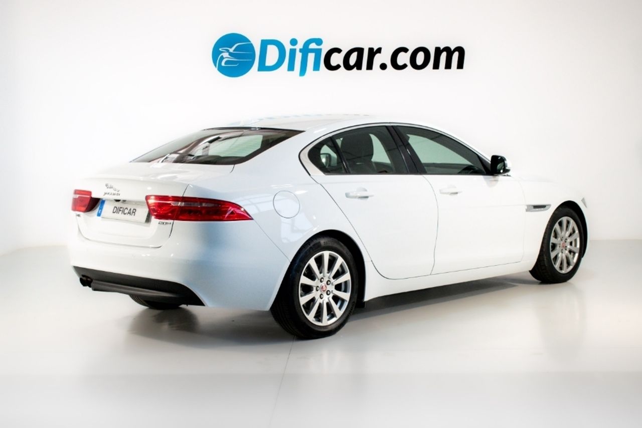 Foto Jaguar XF 6