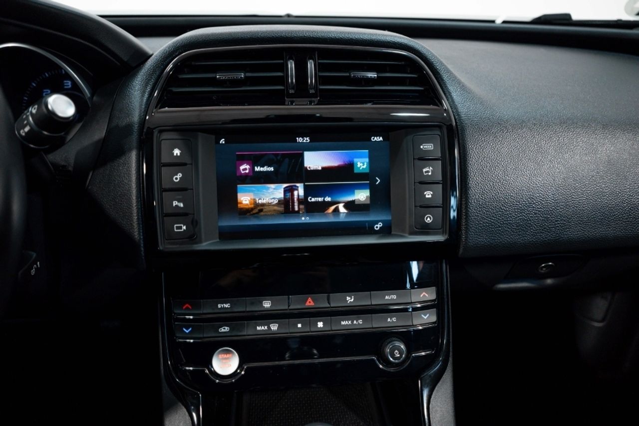 Foto Jaguar XF 19