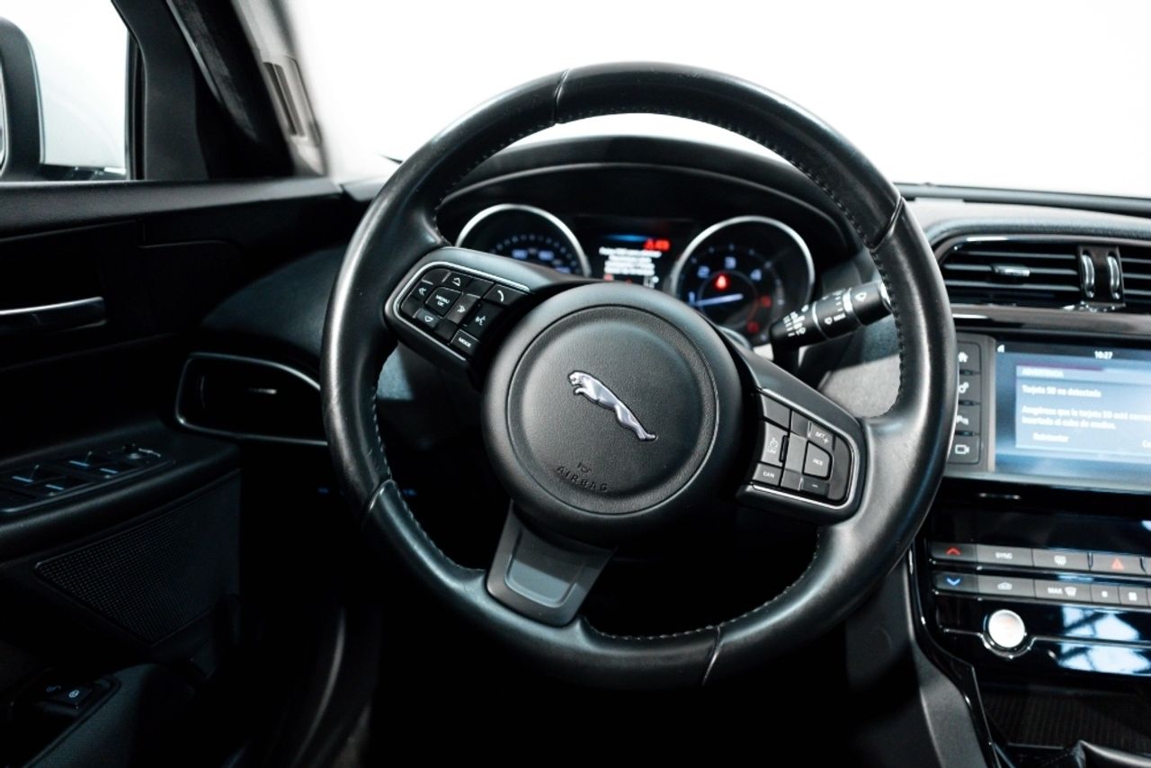 Foto Jaguar XF 25