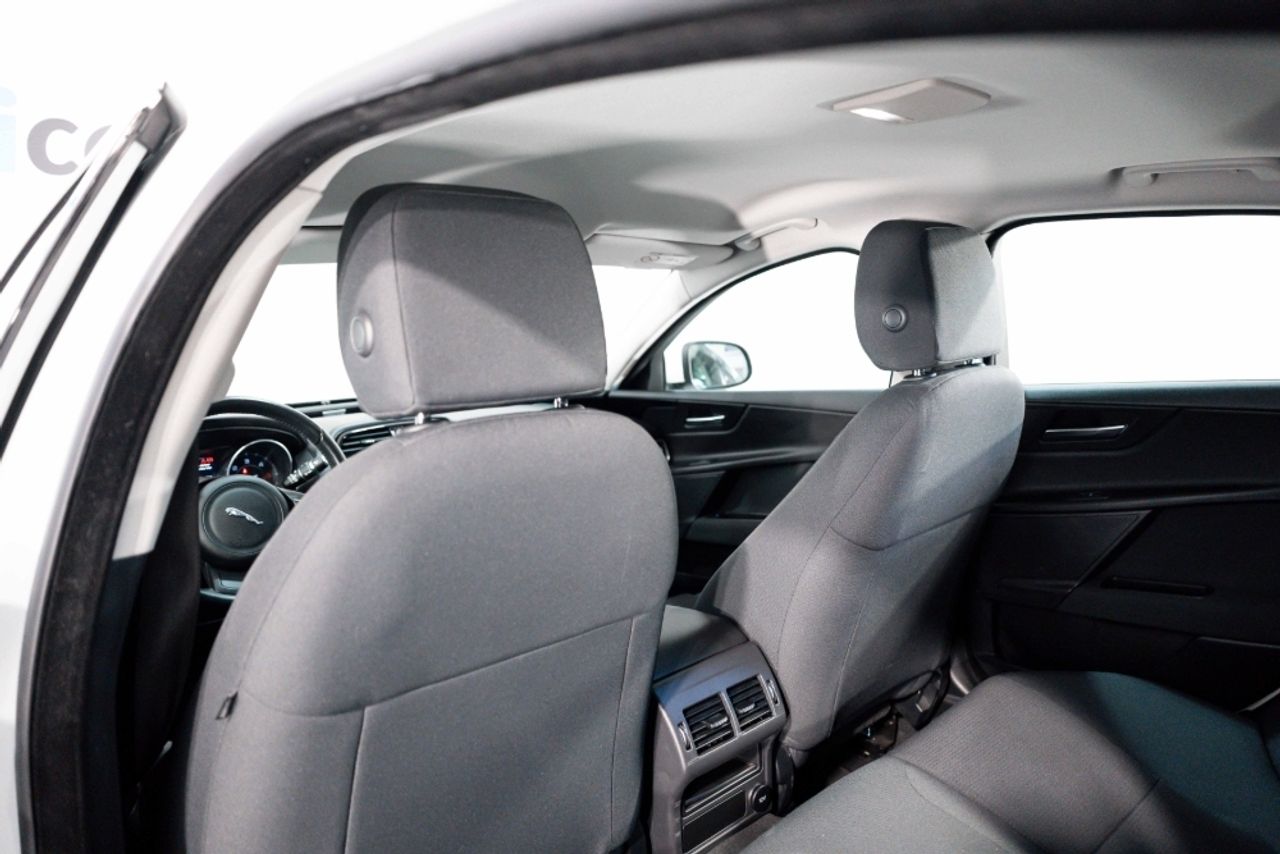 Foto Jaguar XF 27