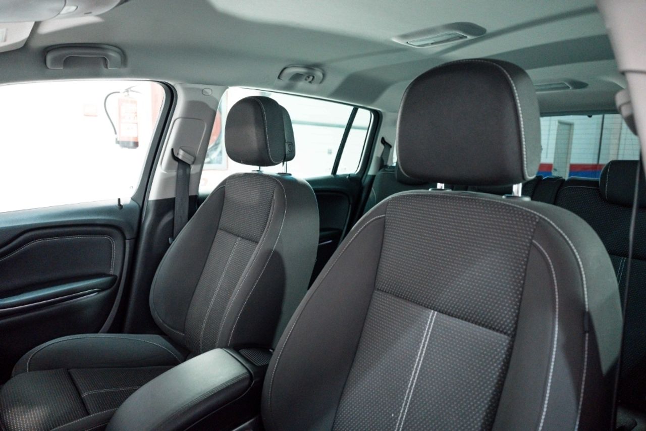 Foto Opel Zafira 8