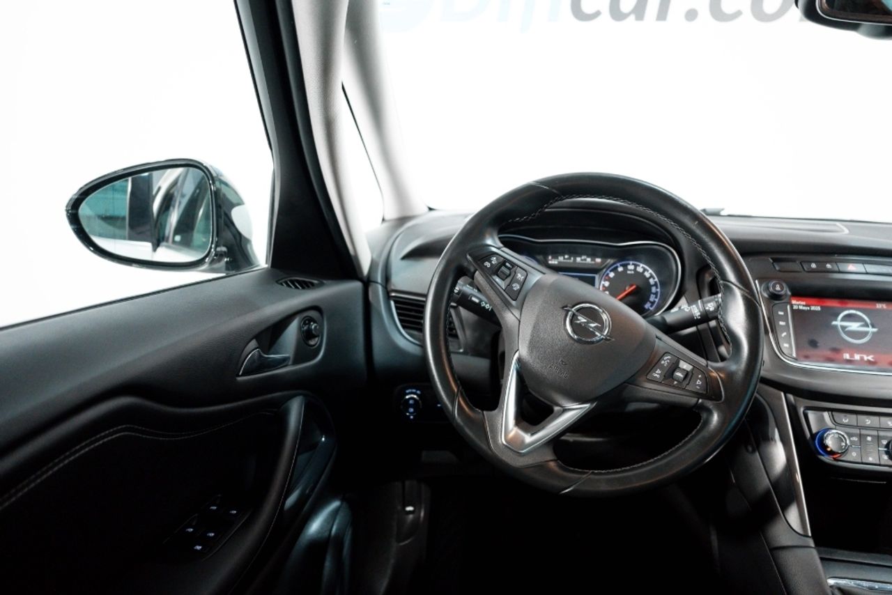 Foto Opel Zafira 22