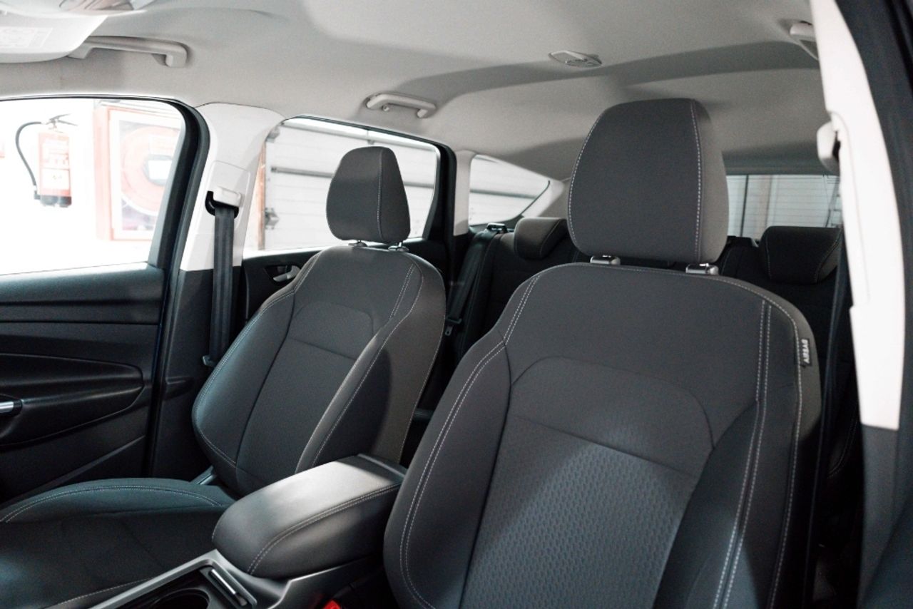 Foto Ford Kuga 8