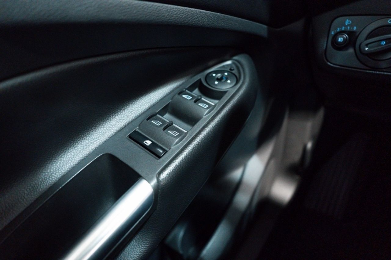 Foto Ford Kuga 12