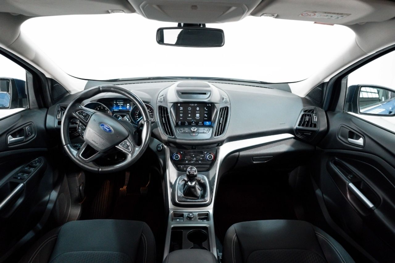 Foto Ford Kuga 24