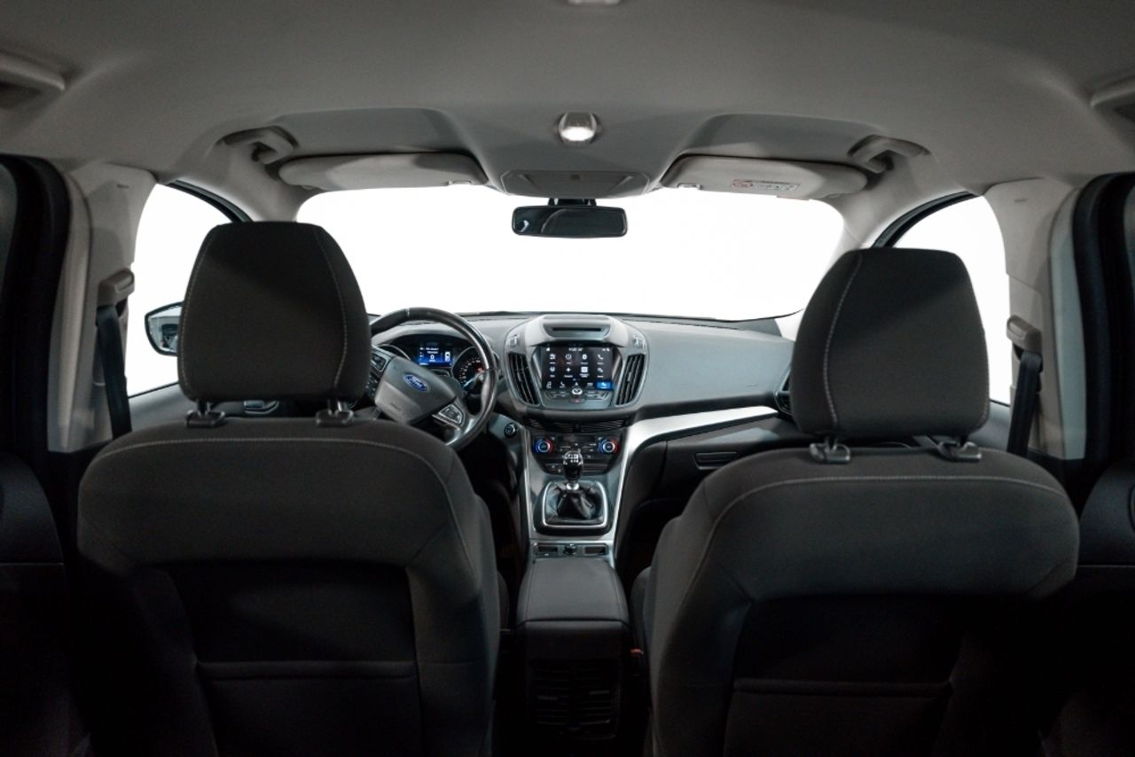 Foto Ford Kuga 28