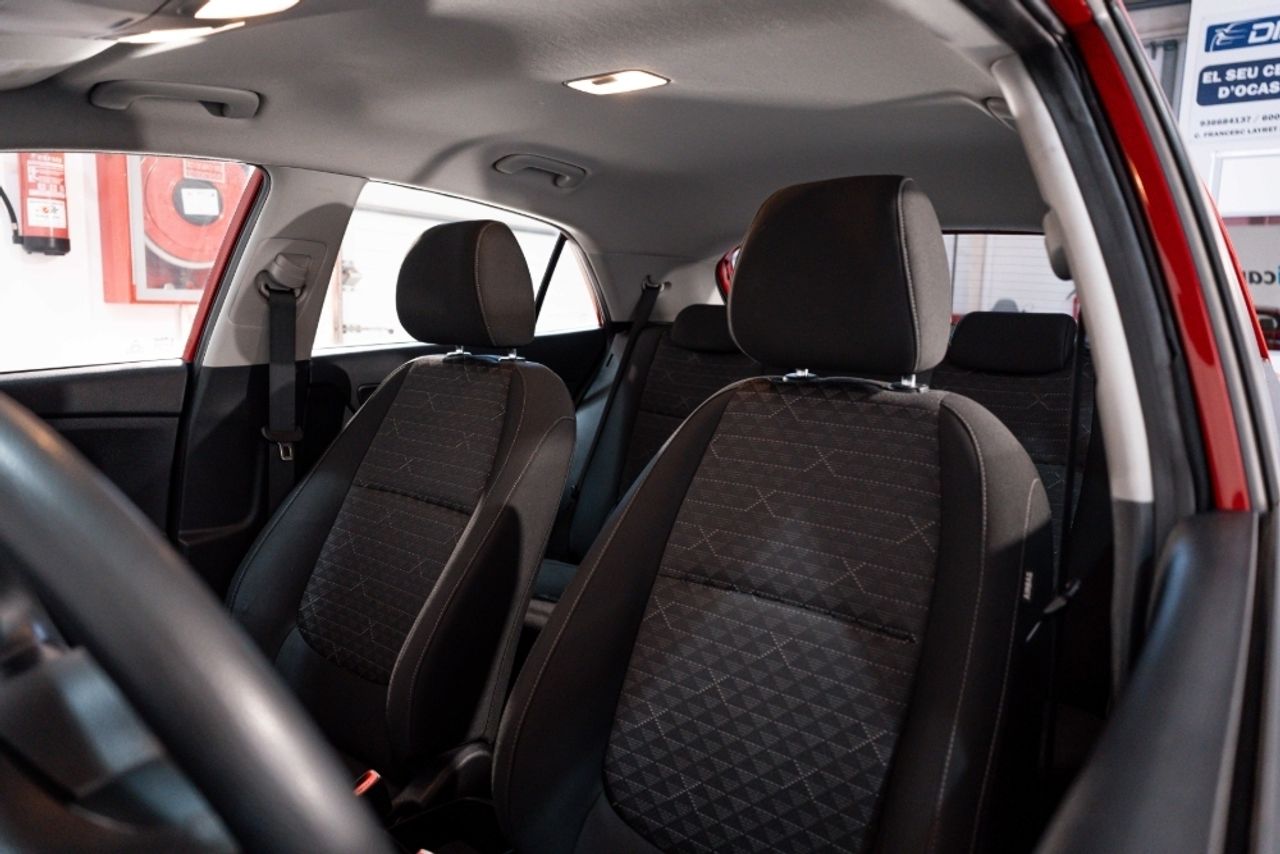 Foto Kia Rio 8