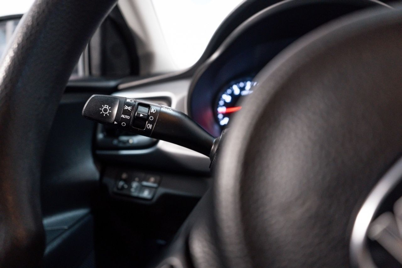 Foto Kia Rio 10