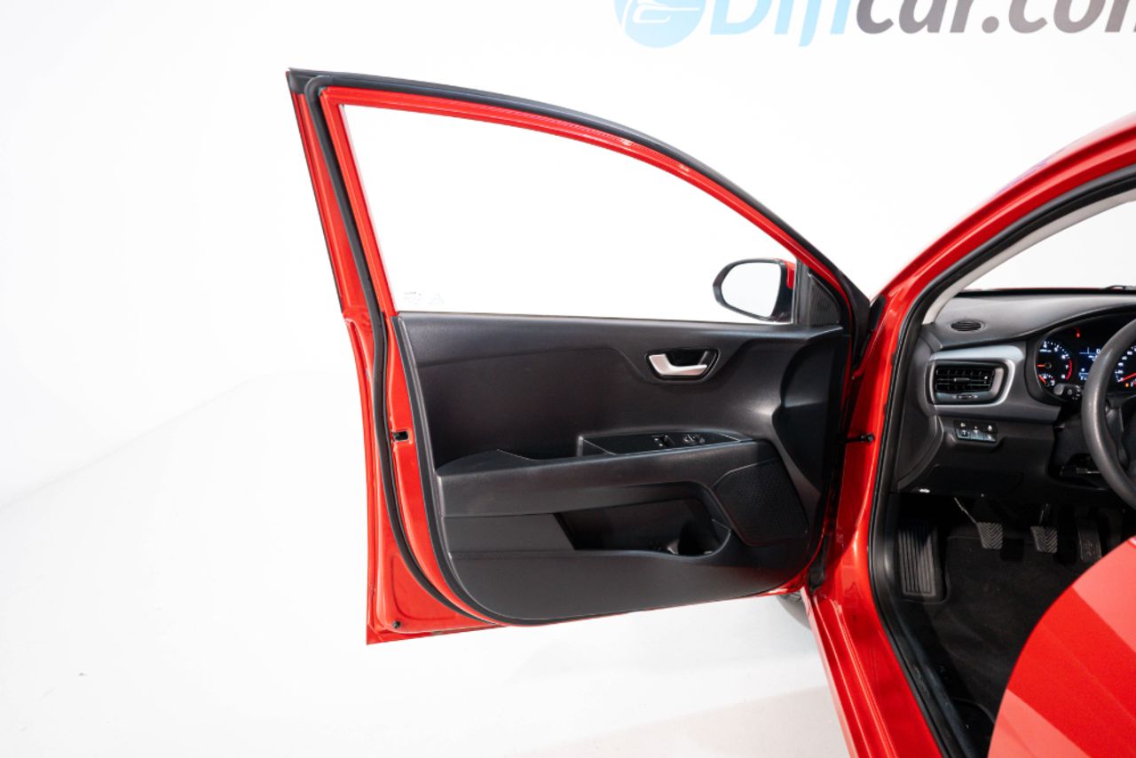 Foto Kia Rio 13