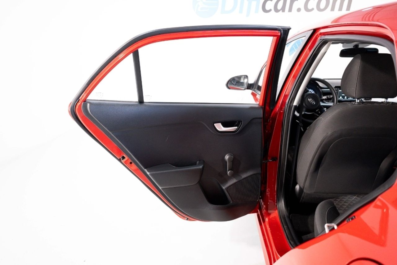 Foto Kia Rio 26