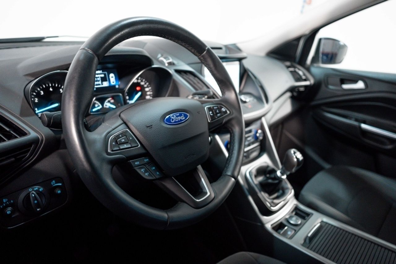 Foto Ford Kuga 7
