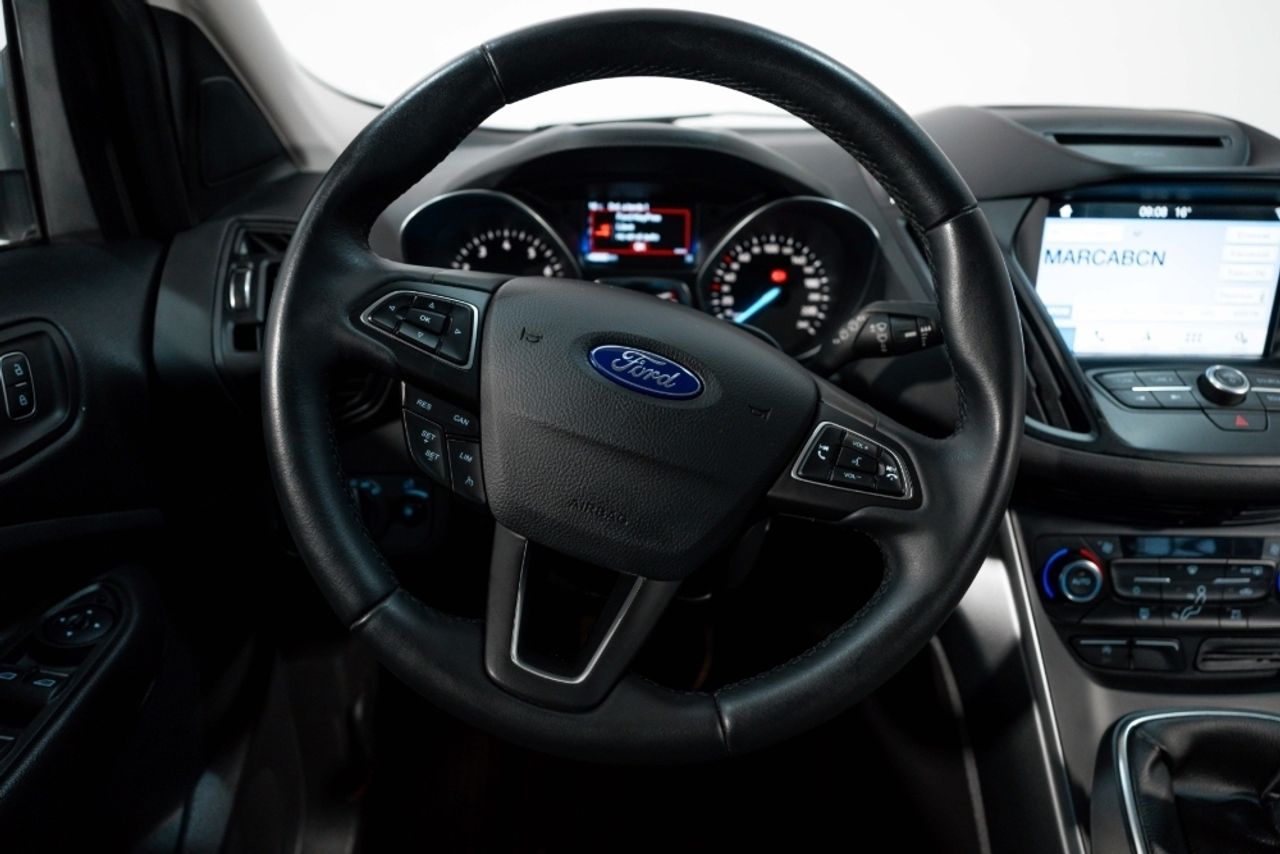 Foto Ford Kuga 24