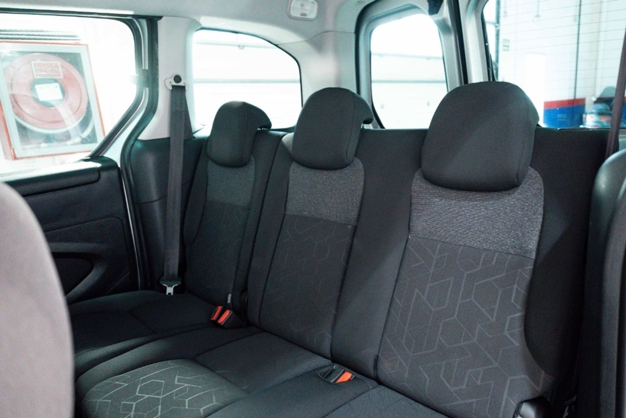 Foto Peugeot Partner 23