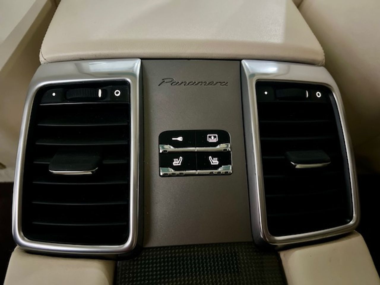Foto Porsche Panamera 33