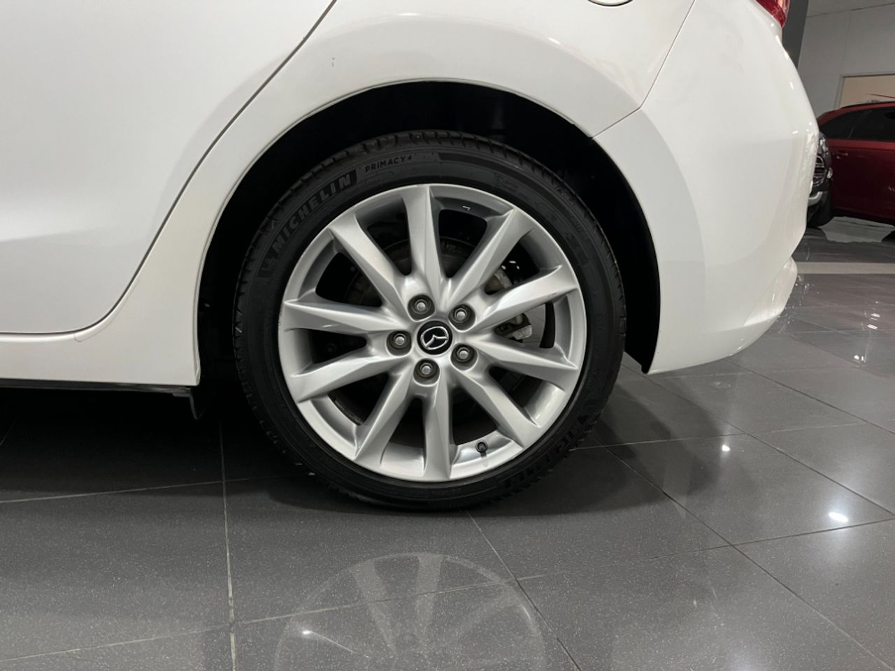 Foto Mazda Mazda3 27