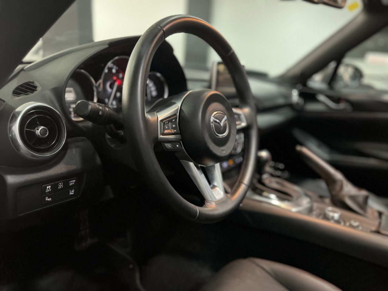 Foto Mazda MX-5 18