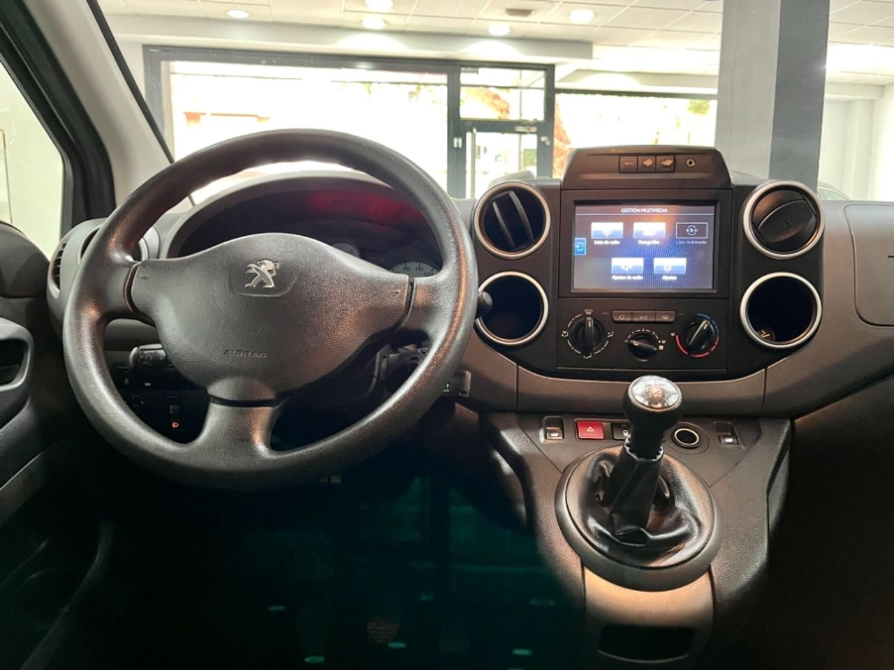 Foto Peugeot Partner 6