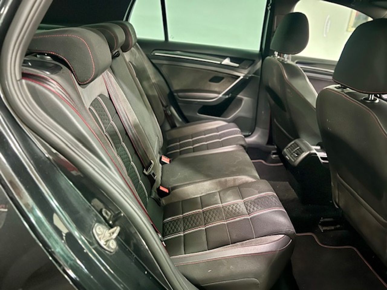 Foto Volkswagen Golf 17