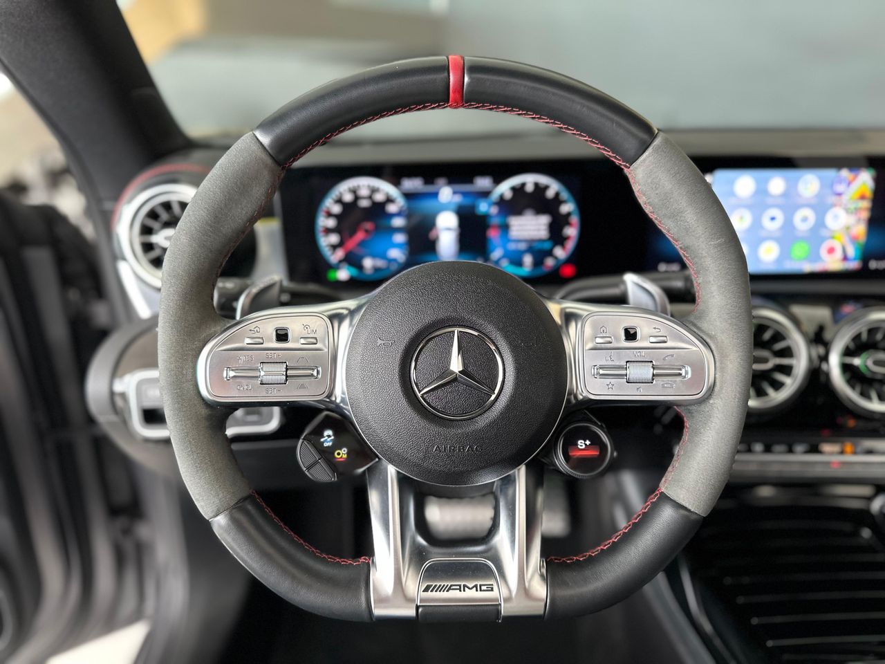 Foto Mercedes-Benz Clase CLA 15