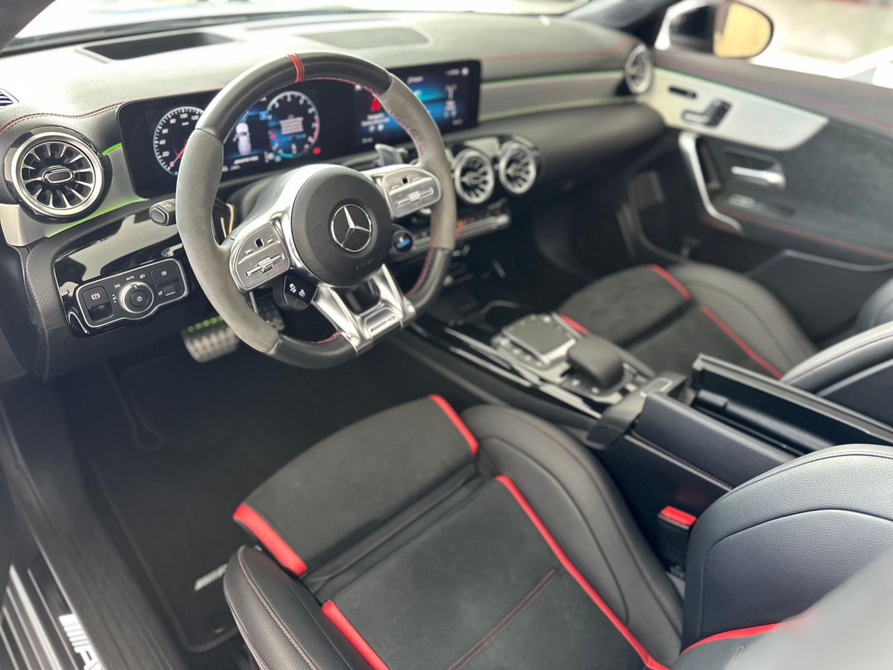 Foto Mercedes-Benz Clase CLA 22