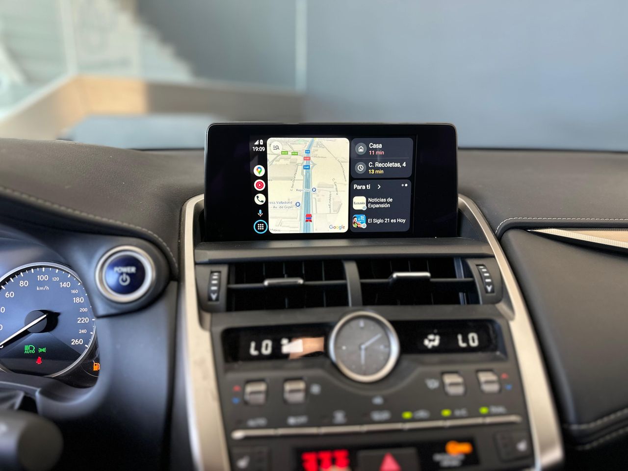 Foto Lexus NX 16