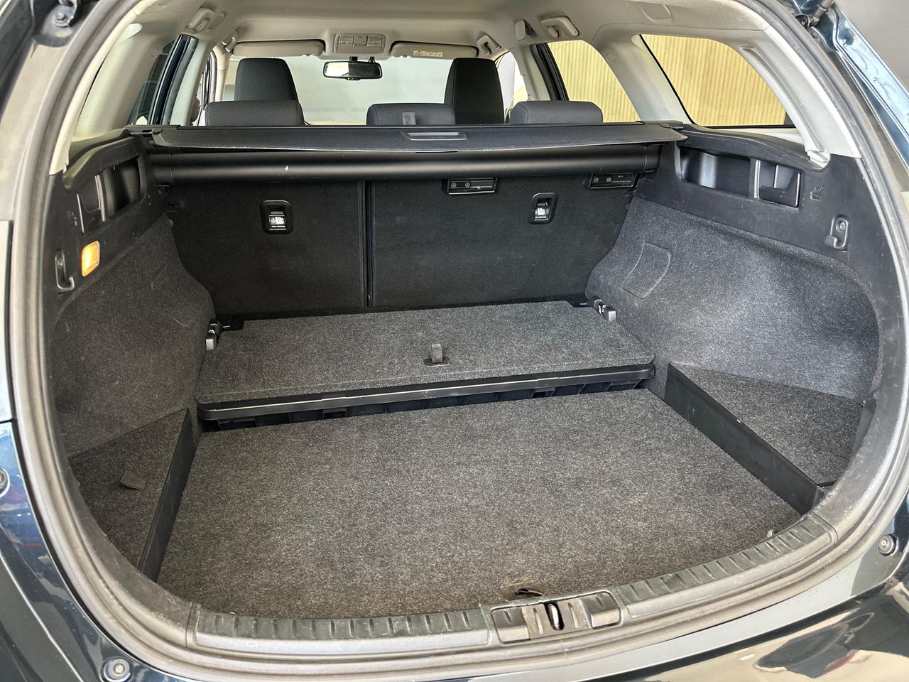 Foto Toyota Auris 11