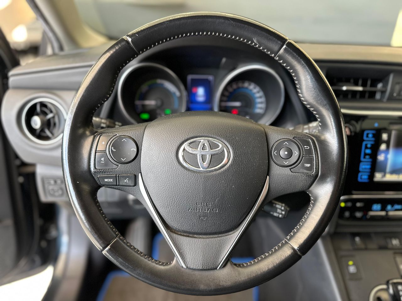 Foto Toyota Auris 14