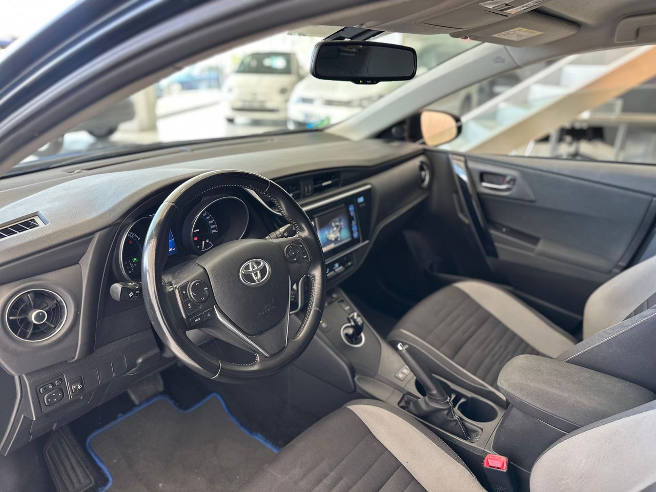 Foto Toyota Auris 16