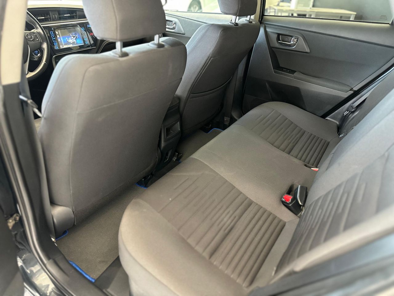 Foto Toyota Auris 26