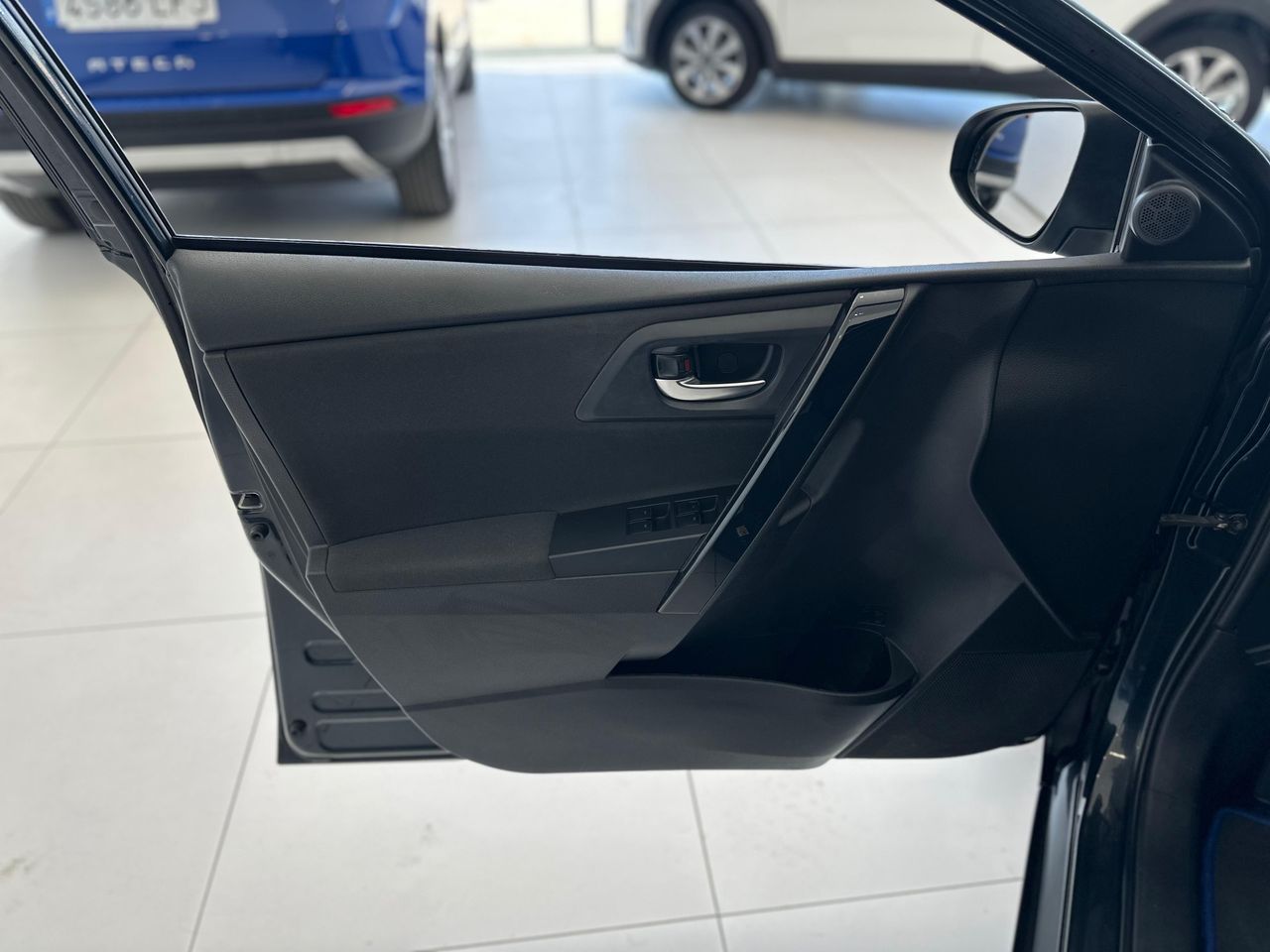 Foto Toyota Auris 27