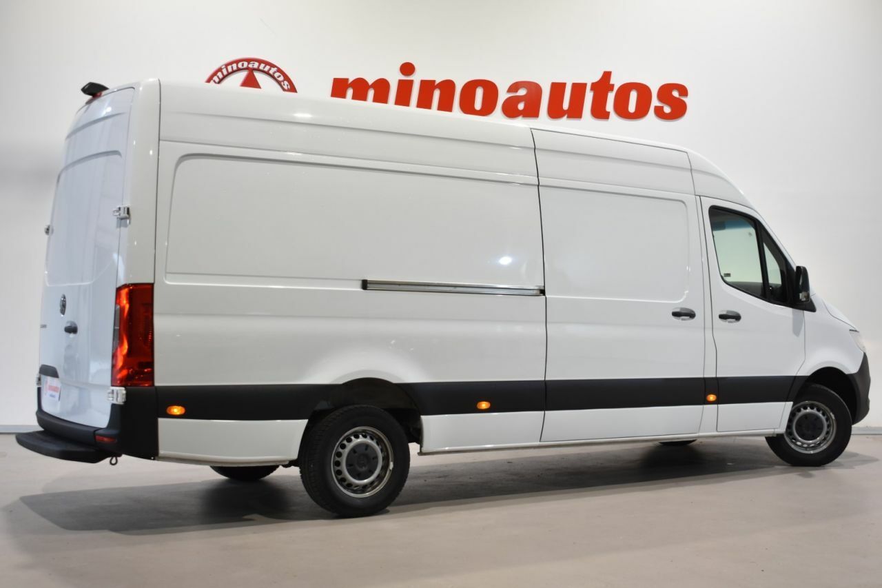 Foto Mercedes-Benz Sprinter 2