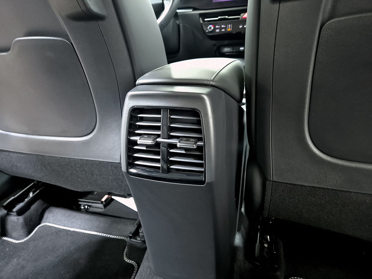Foto Kia Niro 34