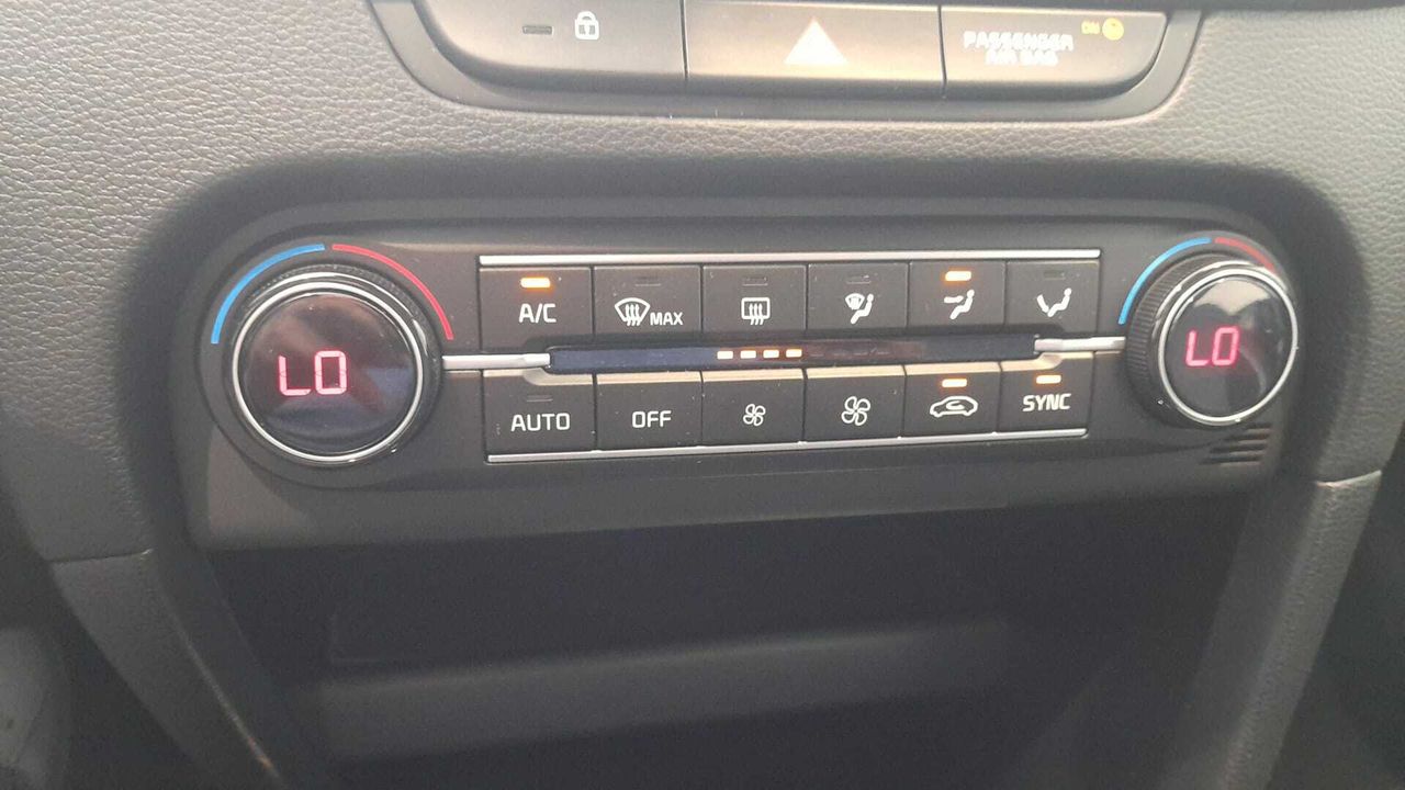 Foto Kia XCeed 14