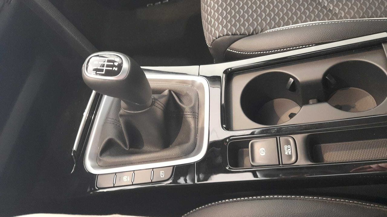 Foto Kia XCeed 16