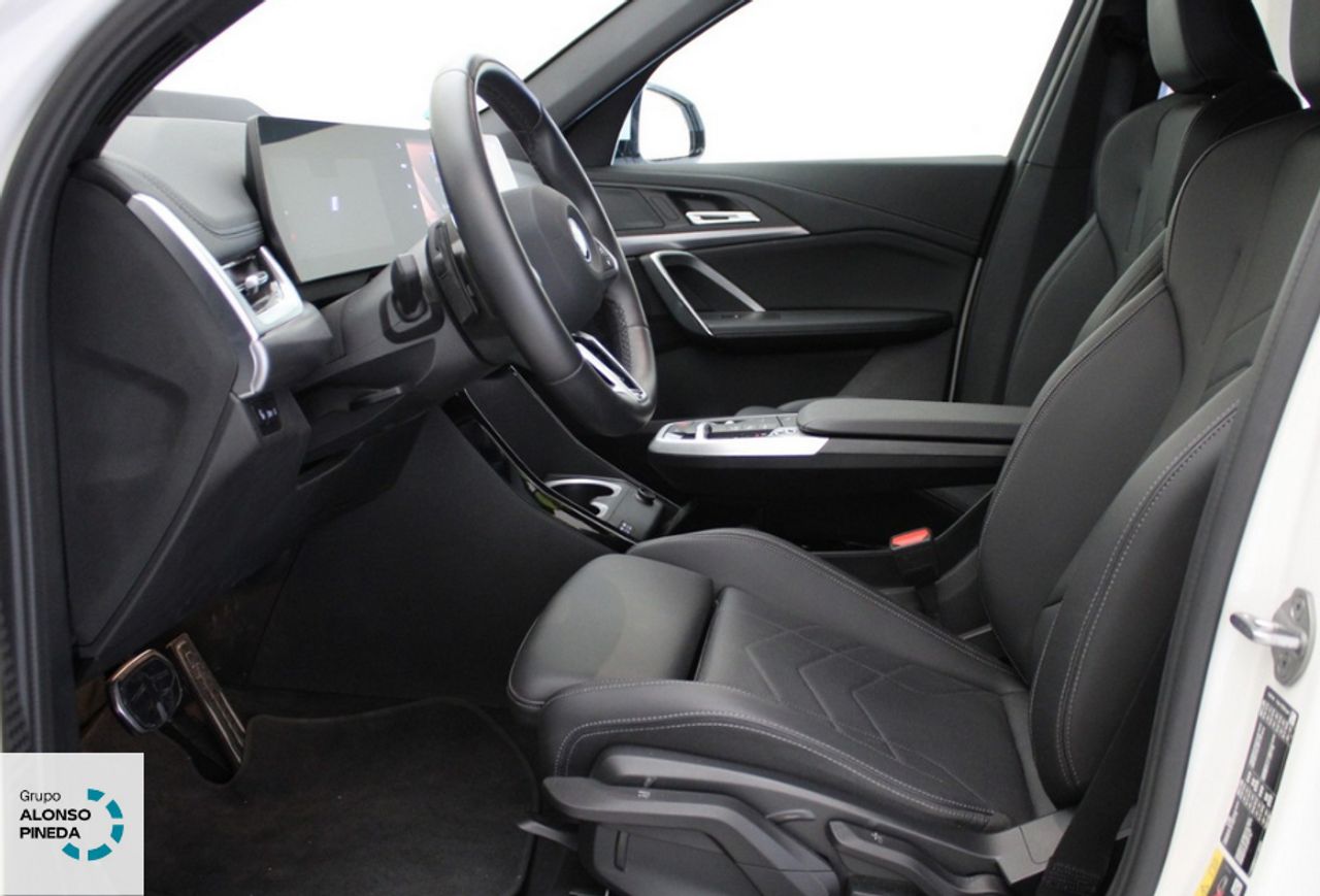 Foto BMW iX1 6