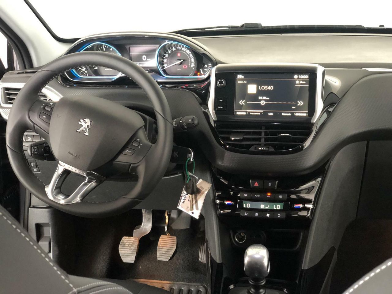 Foto Peugeot 2008 11