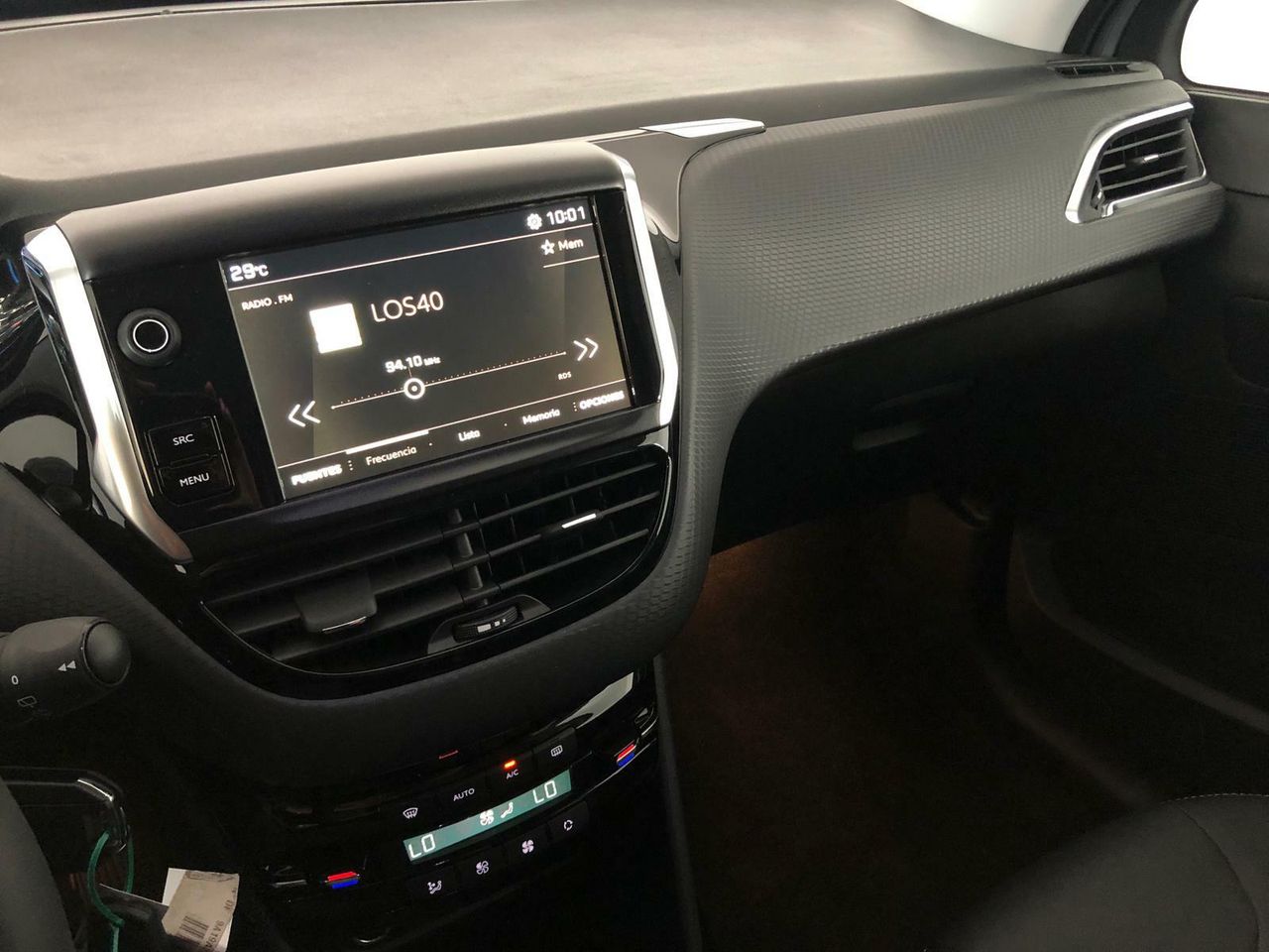 Foto Peugeot 2008 12