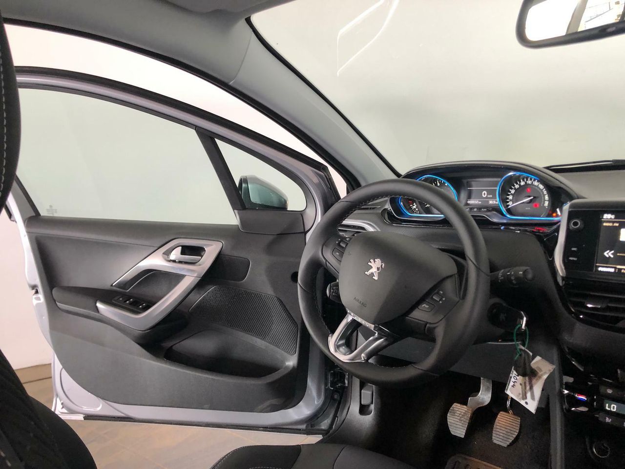 Foto Peugeot 2008 14