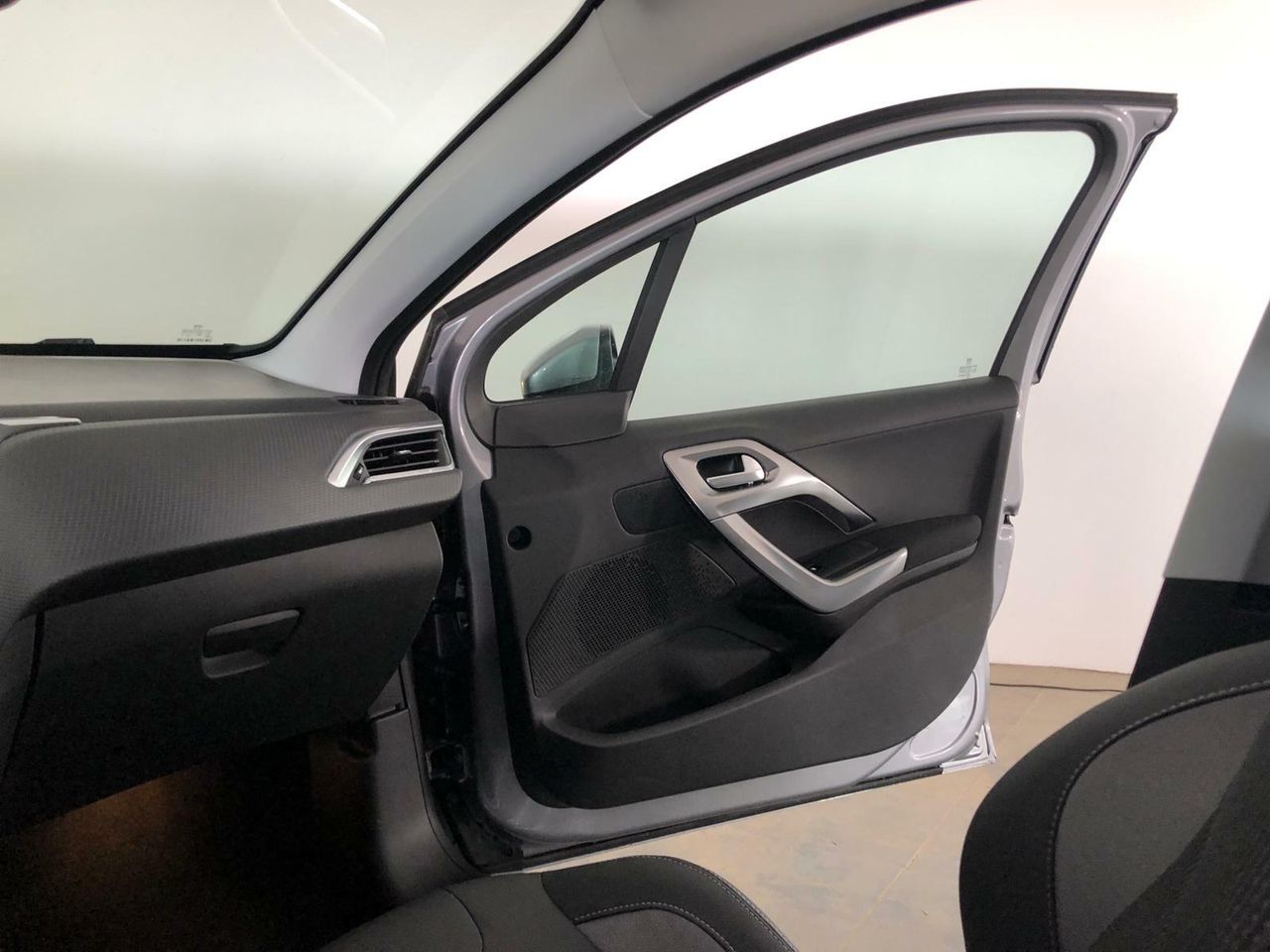 Foto Peugeot 2008 15