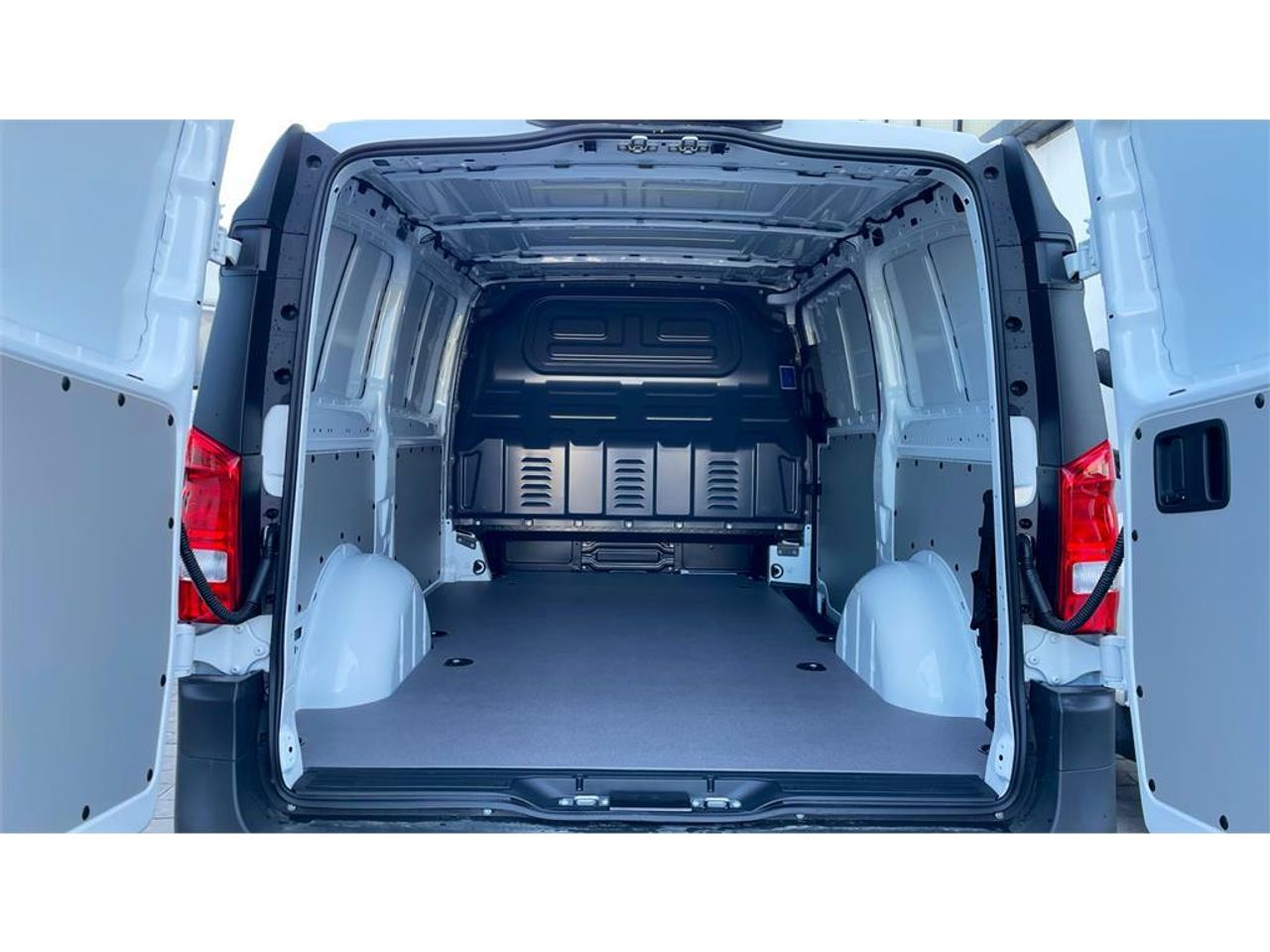 Foto Mercedes-Benz Vito 18