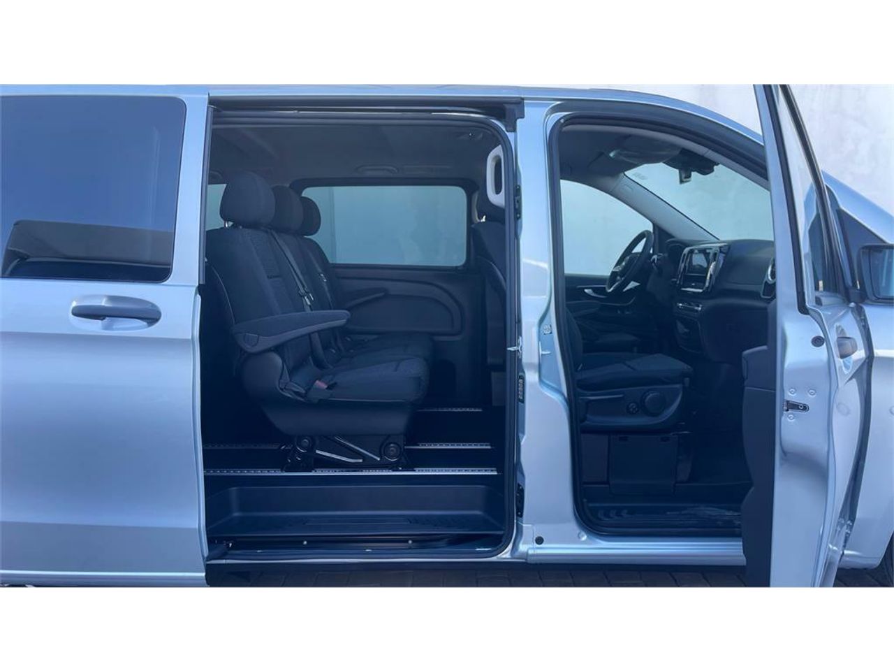 Foto Mercedes-Benz Vito 23