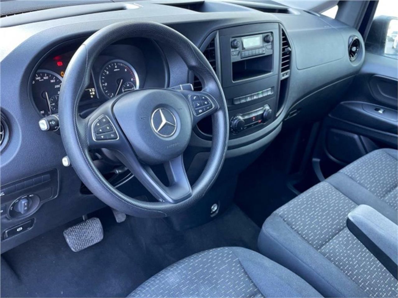 Foto Mercedes-Benz Vito 7