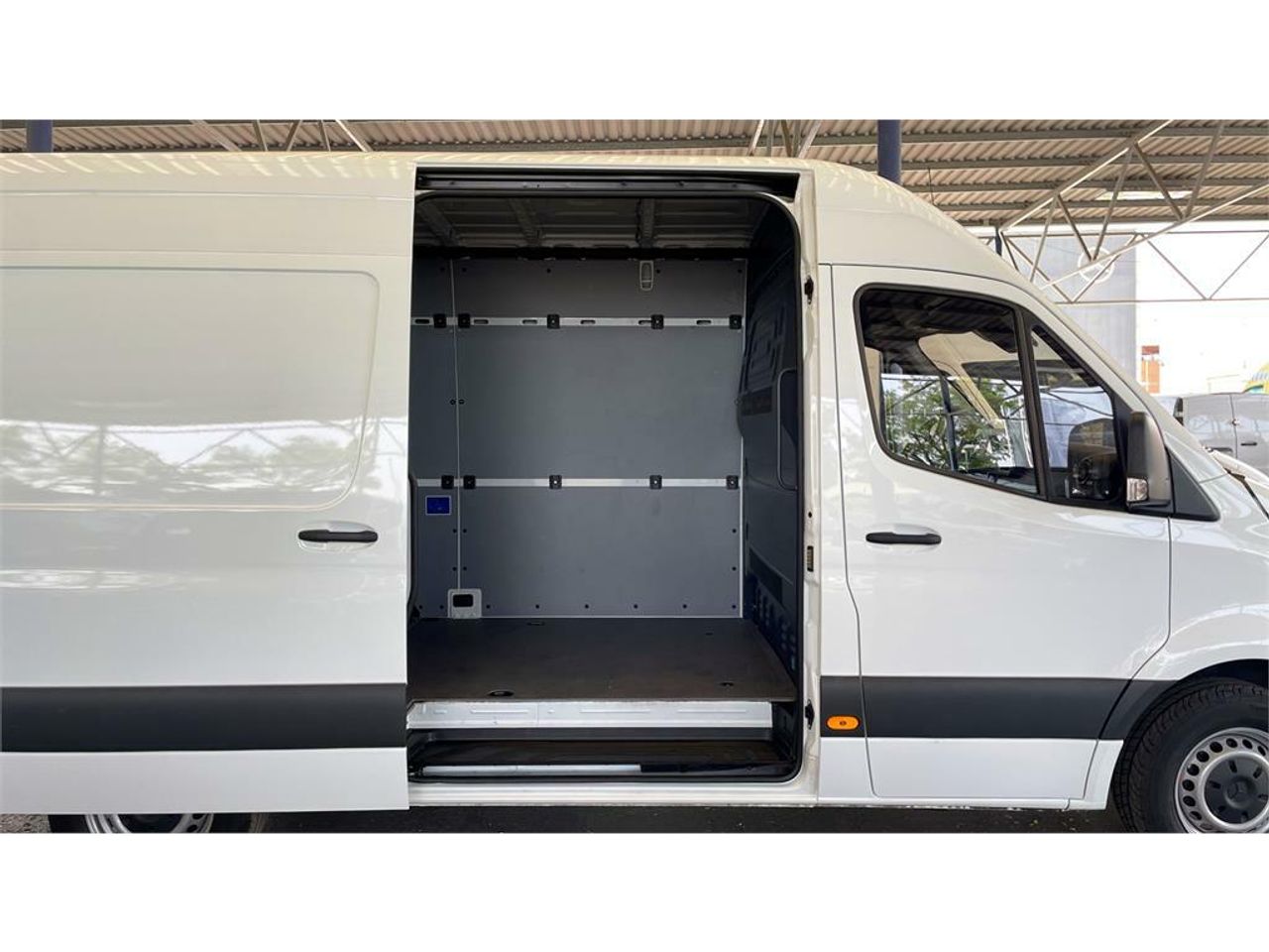 Foto Mercedes-Benz Sprinter 21