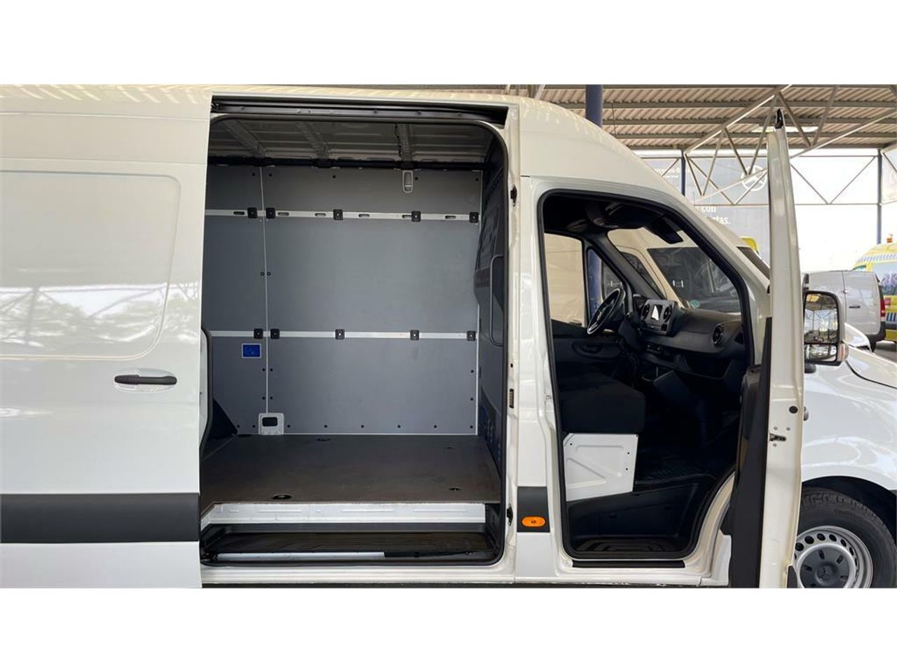 Foto Mercedes-Benz Sprinter 22